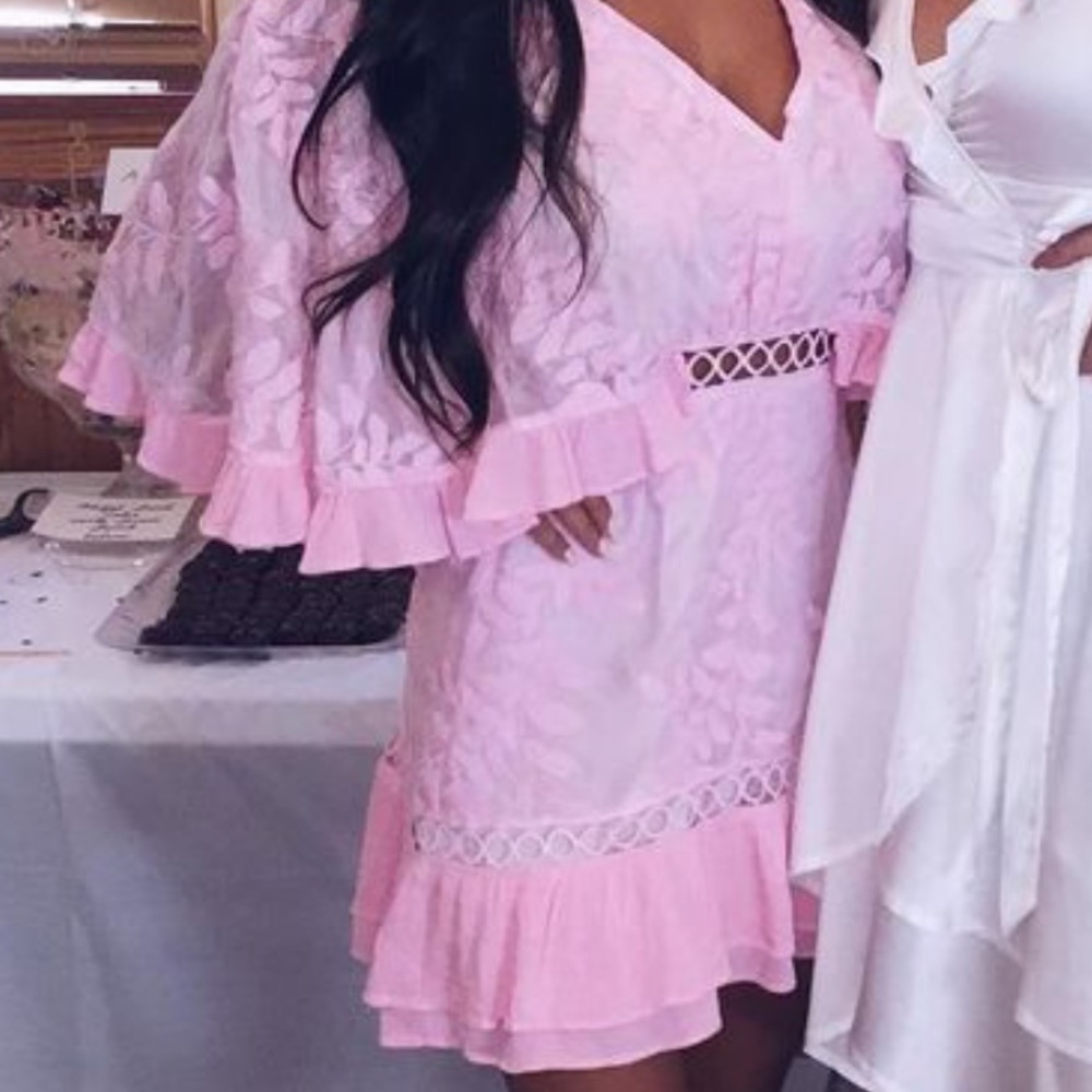Pink dress with ruffle sleeve